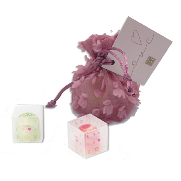 Zakje Roze Hartjes gevuld met twee bonbons